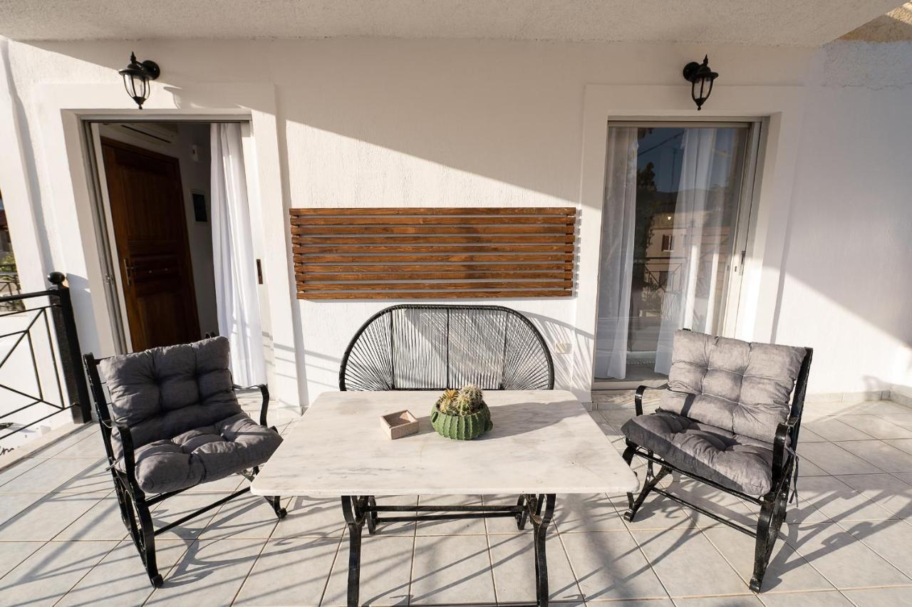 Camo'S House Apartment Poros Town Bagian luar foto